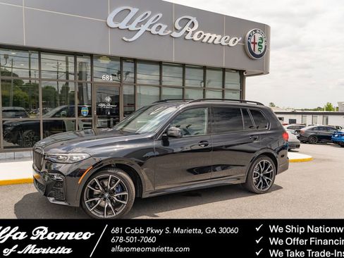 Used 2021 BMW X7 xDrive40i w/ M Sport Package AWD/4WD image 1