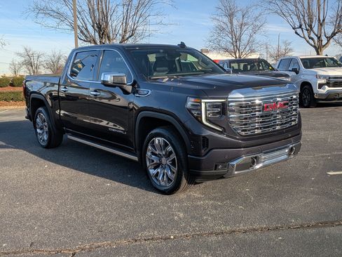 Used 2023 GMC Sierra 1500 Denali image 2