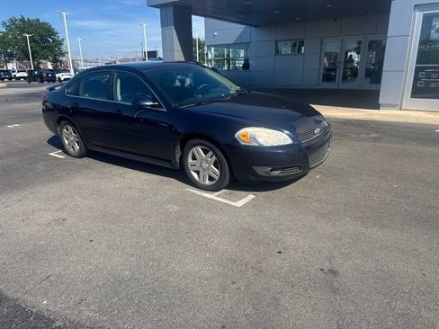 Used 2011 Chevrolet Impala LT FWD image 7
