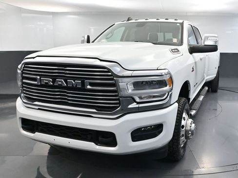 Used 2024 RAM 3500 Laramie image 13