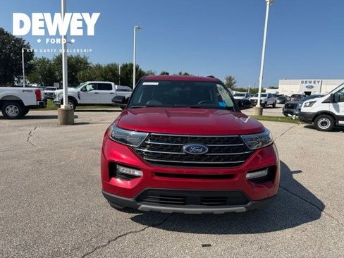 Used 2023 Ford Explorer XLT w/ Equipment Group 202A AWD/4WD image 3