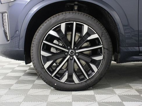 New 2026 Volvo XC90 B6 Plus AWD/4WD image 13