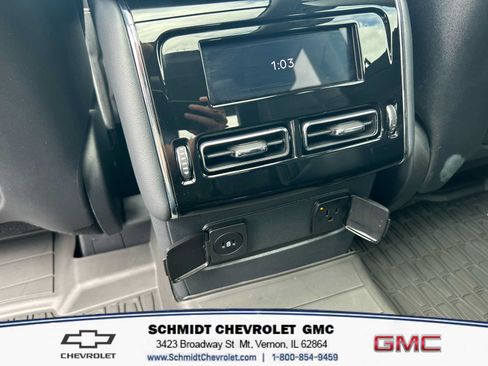 Used 2025 Lincoln Aviator w/ Premium Package w/ Equipment Group 101A AWD/4WD image 26