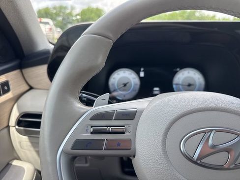 Used 2024 Hyundai Palisade Limited FWD image 15