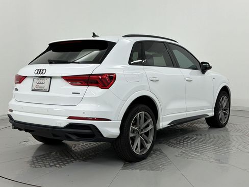 Used 2024 Audi Q3 2.0T Premium AWD/4WD image 9