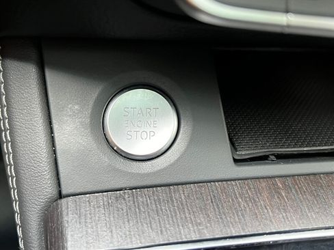 Used 2024 Audi Q5 2.0T Premium Plus AWD/4WD image 45