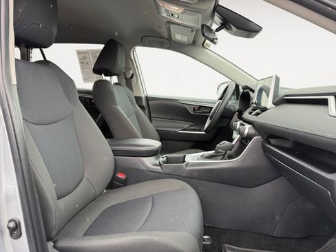 Used 2025 Toyota RAV4 LE image 15