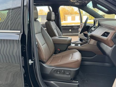 Used 2023 Chevrolet Tahoe High Country w/ Premium Package 2 RWD image 48