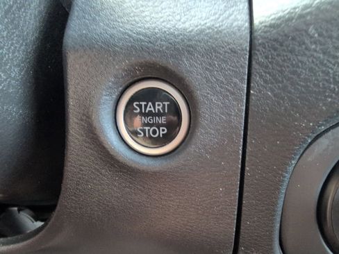 Used 2023 Nissan Frontier PRO-4X w/ Pro-4X Premium Package image 28