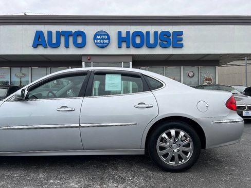 Used 2009 Buick LaCrosse CXL w/ Driver Confidence Package image 31