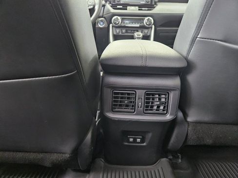Used 2021 Toyota RAV4 XLE Premium AWD/4WD image 21