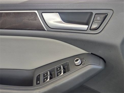 Used 2017 Audi Q5 2.0T Premium image 28