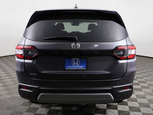 Used 2025 Honda Pilot EX-L image 12