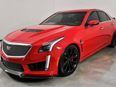 Used 2019 Cadillac CTS V w/ Carbon Fiber Package RWD image 7