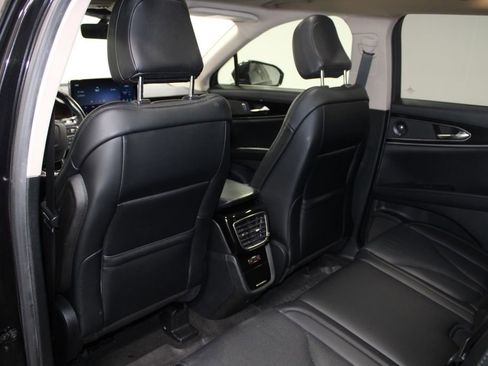 Used 2021 Lincoln Nautilus Reserve w/ Equipment Group 201A image 27