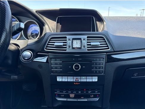 Used 2017 Mercedes-Benz E 400 Cabriolet image 22