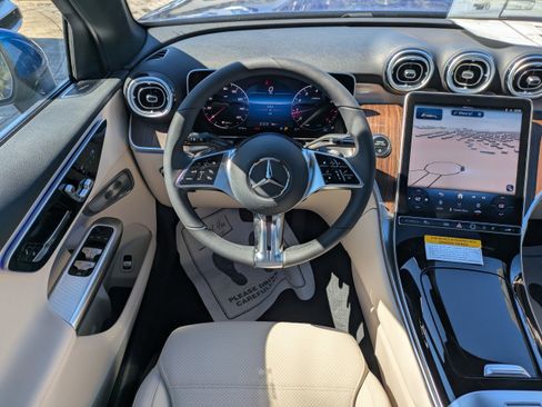 New 2026 Mercedes-Benz GLC 300 4MATIC image 16