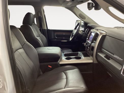 Used 2018 RAM 1500 Laramie w/ Convenience Group image 15