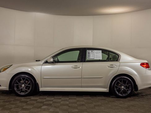 Used 2013 Subaru Legacy 2.5i Premium image 15