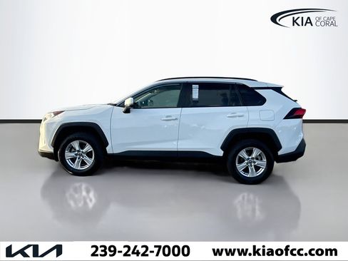 Used 2020 Toyota RAV4 XLE image 2