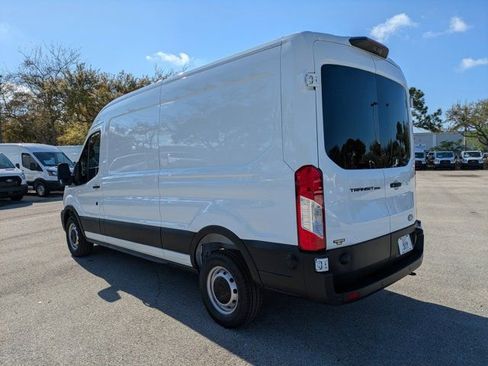 New 2026 Ford Transit 250 148 Medium Roof w/ Load Area Protection Package RWD image 4