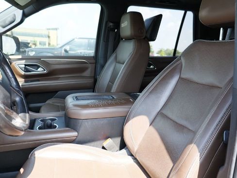 Used 2021 Chevrolet Tahoe High Country w/ Premium Package RWD image 10