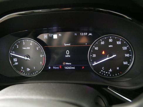 Used 2023 Buick Envision Avenir AWD/4WD image 21