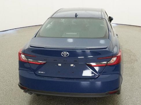 New 2026 Toyota Camry SE FWD image 7