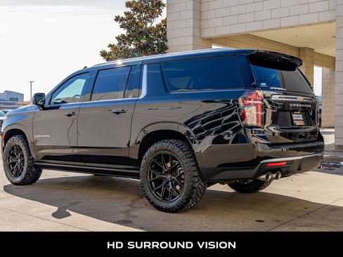 Used 2024 Chevrolet Suburban High Country image 7