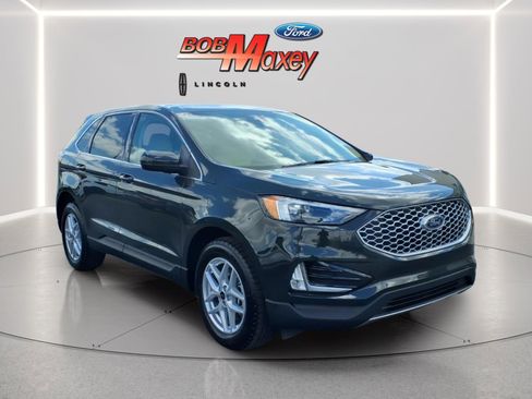 Used 2024 Ford Edge SEL w/ Convenience Package AWD/4WD image 3