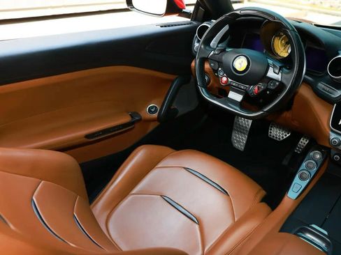 Used 2019 Ferrari GTC4Lusso T image 22