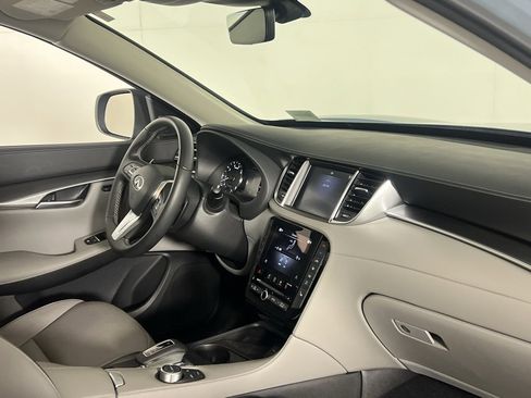 Used 2025 INFINITI QX50 Luxe w/ Cargo Package image 20