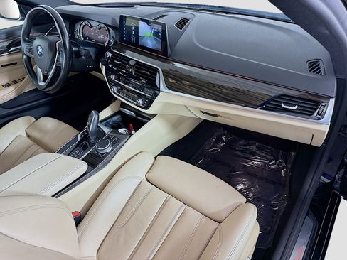 Used 2018 BMW 540i xDrive AWD/4WD image 30