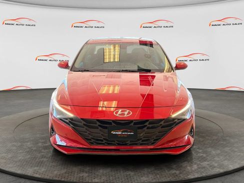 Used 2022 Hyundai Elantra SEL FWD image 3