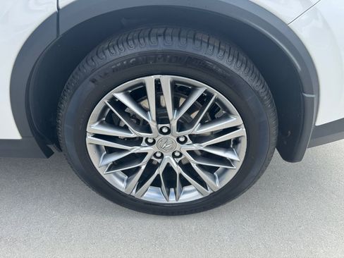Used 2023 Acura MDX w/ Advance Package AWD/4WD image 26
