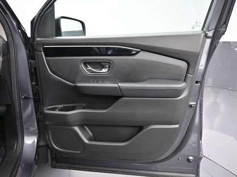 Certified 2025 Honda Pilot EX-L image 41