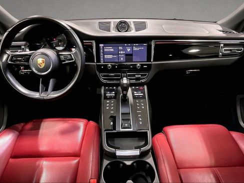Used 2022 Porsche Macan w/ Premium Package Plus AWD/4WD image 7