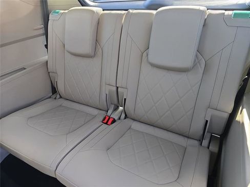 New 2026 Volkswagen Atlas SEL Premium R-Line image 11