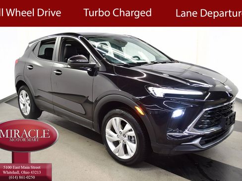 Used 2025 Buick Encore GX Preferred AWD/4WD image 1