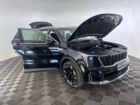Certified 2025 Kia Sorento SX FWD image 14