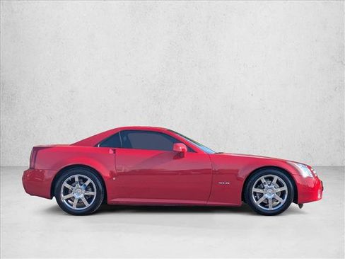 Used 2007 Cadillac XLR RWD image 4