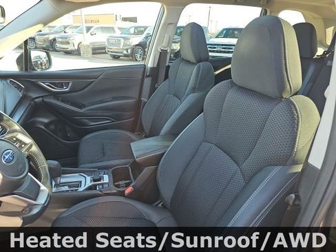 Used 2023 Subaru Forester Premium image 11