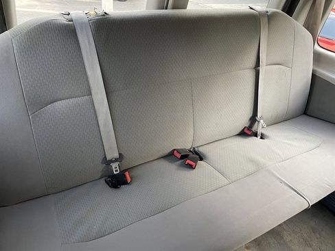 Used 2013 Ford E-350 and Econoline 350 XLT image 21