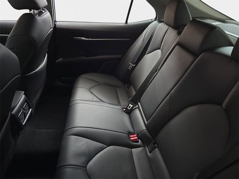 Used 2024 Toyota Camry XSE w/ Navigation Package image 16