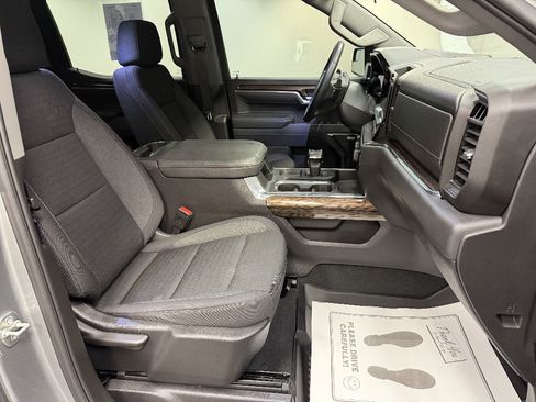 Certified 2025 Chevrolet Silverado 1500 LT Trail Boss w/ Convenience Package II AWD/4WD image 11