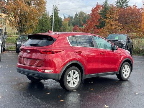 Used 2018 Kia Sportage LX image 3