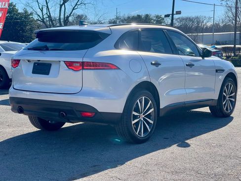 Used 2018 Jaguar F-PACE Prestige image 3