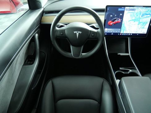 Used 2018 Tesla Model 3 Long Range AWD/4WD image 19