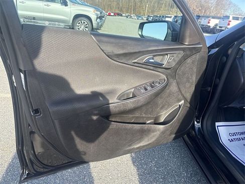 Used 2022 Chevrolet Malibu LT image 23