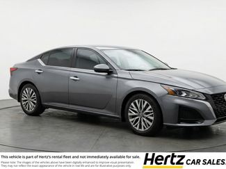 Used 2025 Nissan Altima 2.5 SV video 1